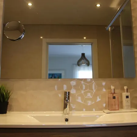 Luxe Nieuw Gebouwd Appartement, Groot Terras, Authentiek Alvor! Apartment *