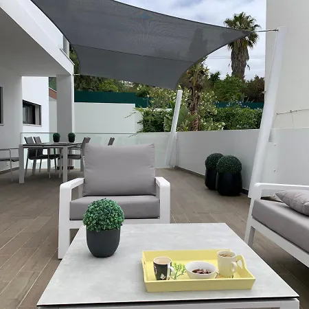 Luxe Nieuw Gebouwd Appartement, Groot Terras, Authentiek Alvor!