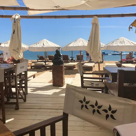 Apartment Luxe Nieuw Gebouwd Appartement, Groot Terras, Authentiek Alvor!