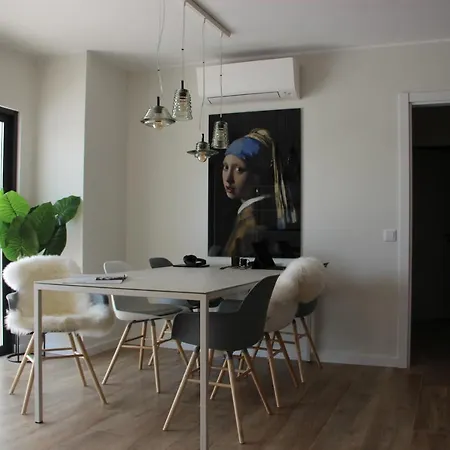 Luxe Nieuw Gebouwd Appartement, Groot Terras, Authentiek Alvor! Apartment *