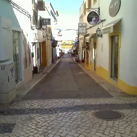 Apartment Luxe Nieuw Gebouwd Appartement, Groot Terras, Authentiek Alvor! Alvor