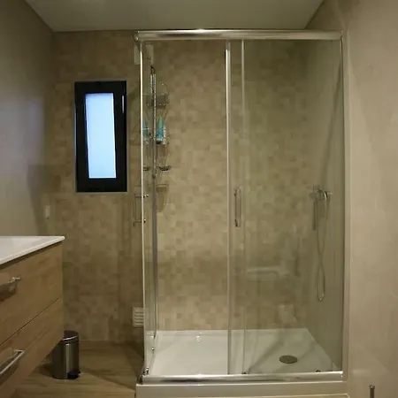 Luxe Nieuw Gebouwd Appartement, Groot Terras, Authentiek Alvor!