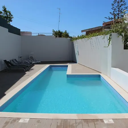 Apartment Luxe Nieuw Gebouwd Appartement, Groot Terras, Authentiek Alvor! Alvor