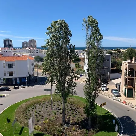Luxe Nieuw Gebouwd Appartement, Groot Terras, Authentiek Alvor! Apartamento Alvor