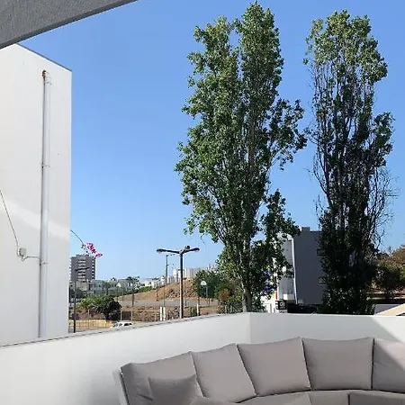 Luxe Nieuw Gebouwd Appartement, Groot Terras, Authentiek Alvor!